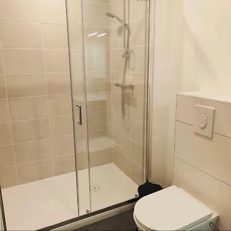 2 En 1, 10 Pers, Parking, Wifi Daire